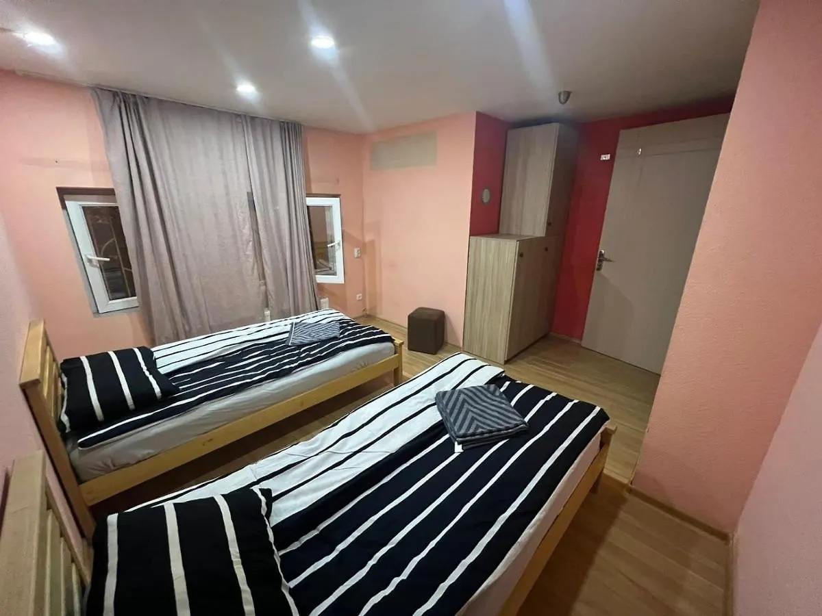 Budget Hostel Zodiac Tbilisi 0*,  Georgië